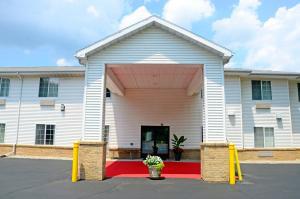 Budget Host Inn and Hotel